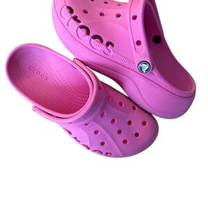 Bubblegum pink crocs